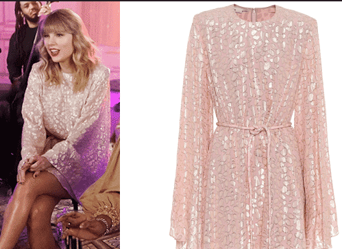 Taylor Swift Outfits to Copy