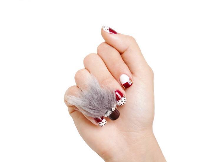 #13 - Single Furry Nail Idea