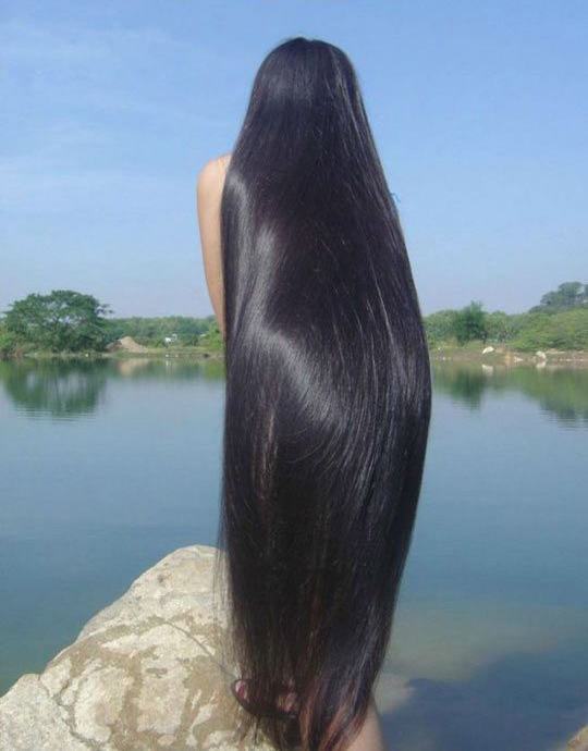 Longest Hair Women- 30 Girls with Longest Hairs In the World