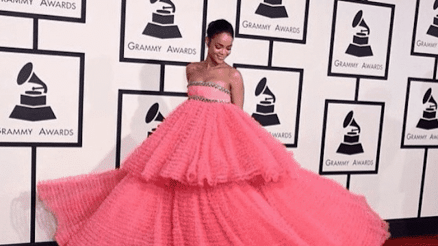 Best Dressing Styles of Rihanna