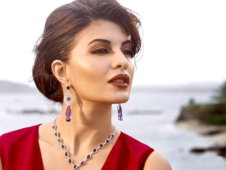 Best hairstyles of Jacqueline Fernandez (17)