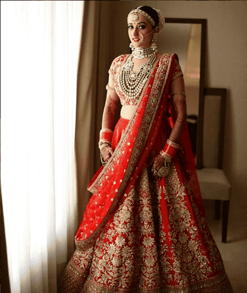 How to Wear Bridal Lehenga Dupatta