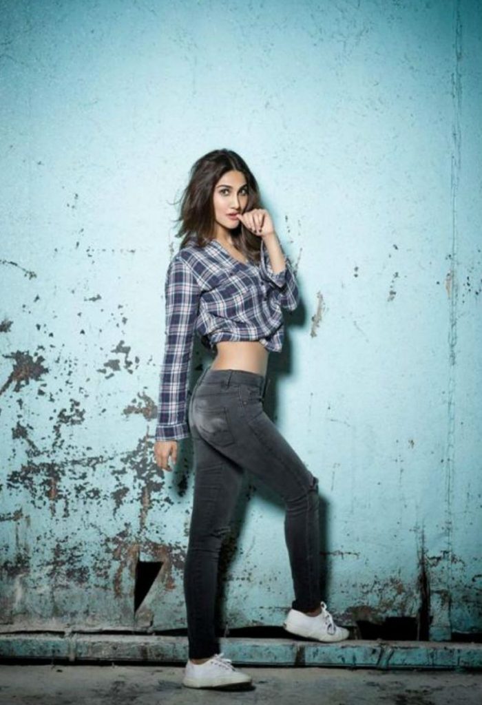 Vaani Kapoor Pics