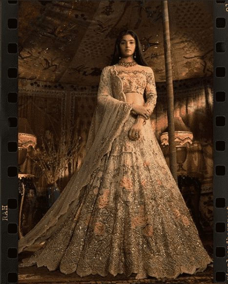 Best Indian Designers For Bridal Dresses (5)