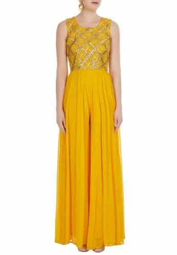 yellow wedding outfits ideas for haldi