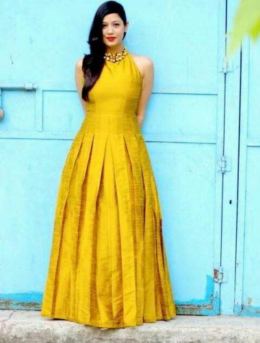 yellow wedding outfits ideas for haldi