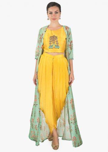 yellow wedding outfits ideas for haldi