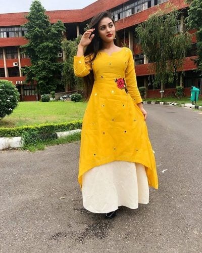 yellow wedding outfits ideas for haldi