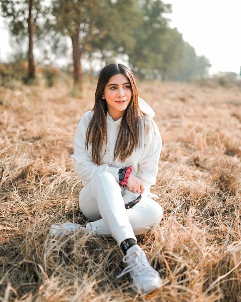 Ways to Wear All White Outfits Like Pakistani Influencers