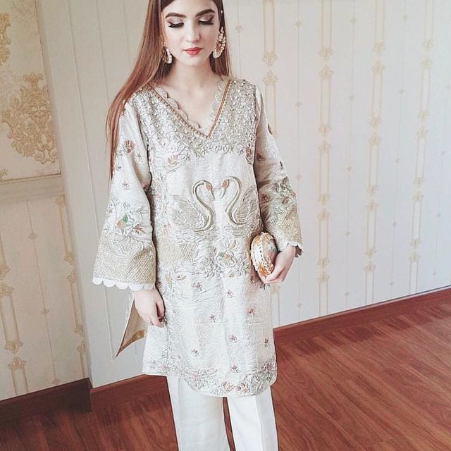 Ways to Wear All White Outfits Like Pakistani Influencers