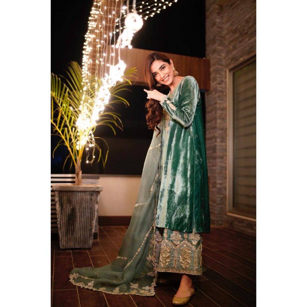 velvet outfit of Maya ali