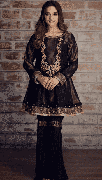 celebrity gharara outfits 17