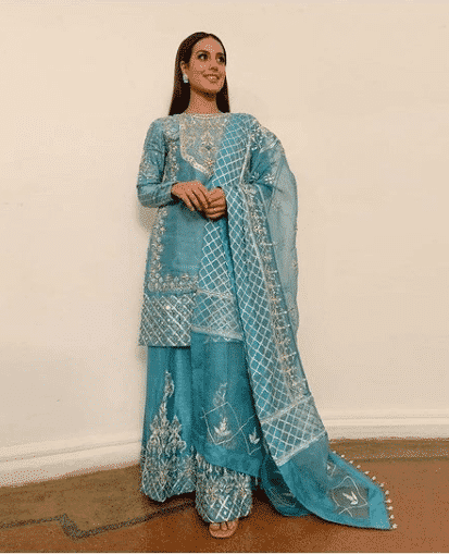 Iqra Aziz Outfits