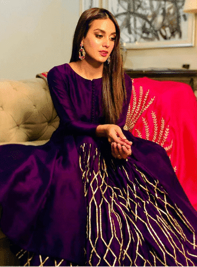 Iqra Aziz Outfits