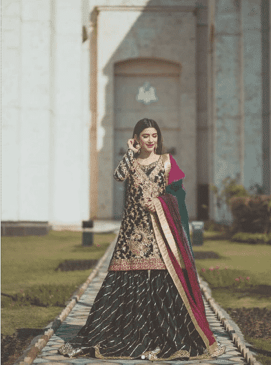 gharara outfits pakistani celebrities