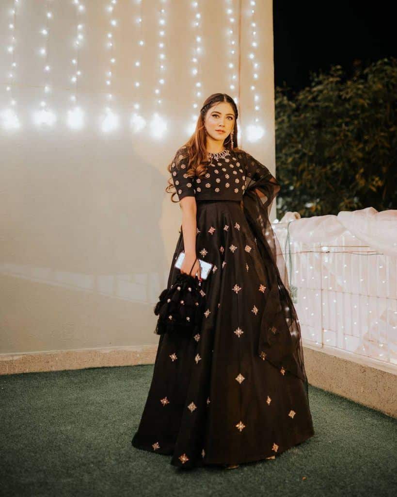 Lehenga Outfits Of Pakistani Celebrities And Influencers