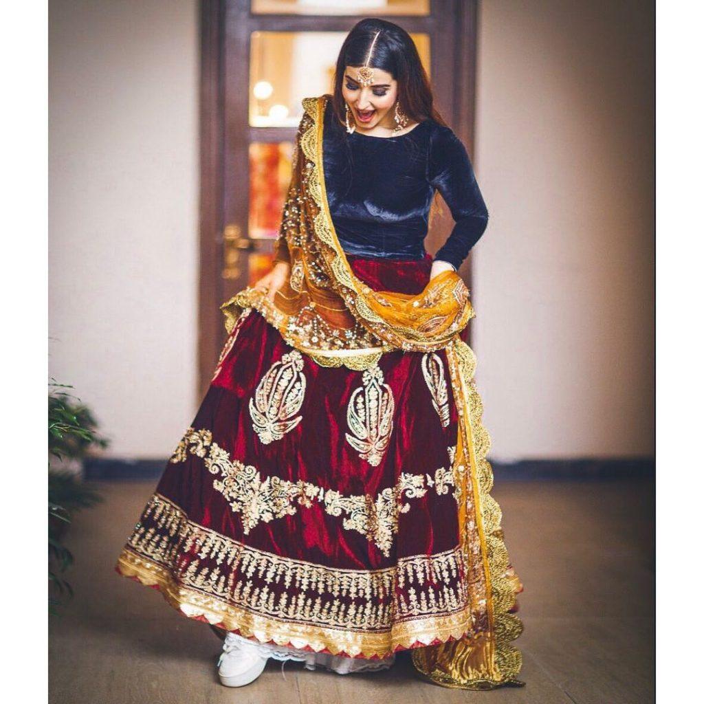 Lehenga Outfits Of Pakistani Celebrities And Influencers