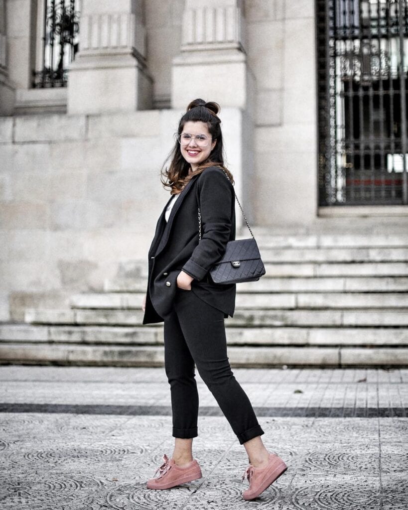 Outfit With Pink Sneakers