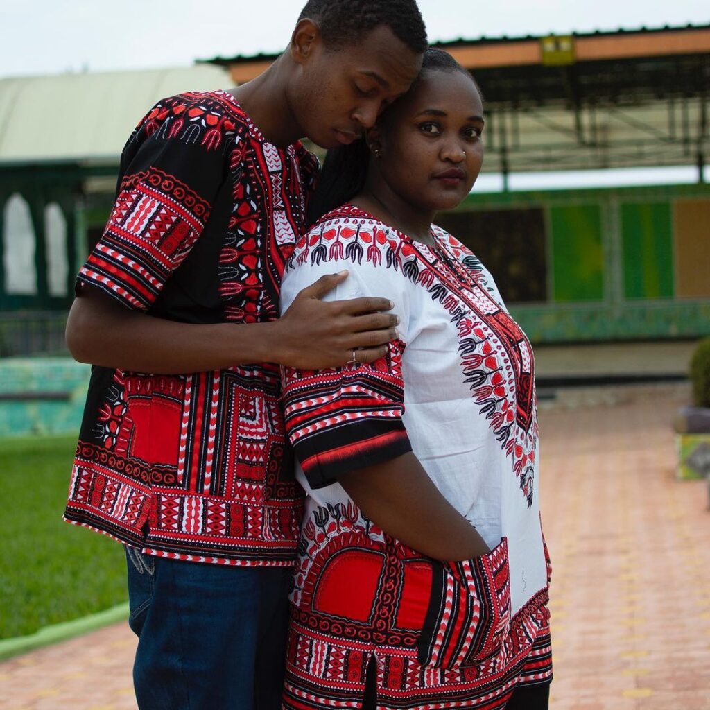 20 matching family dashiki outfits to try for family photos