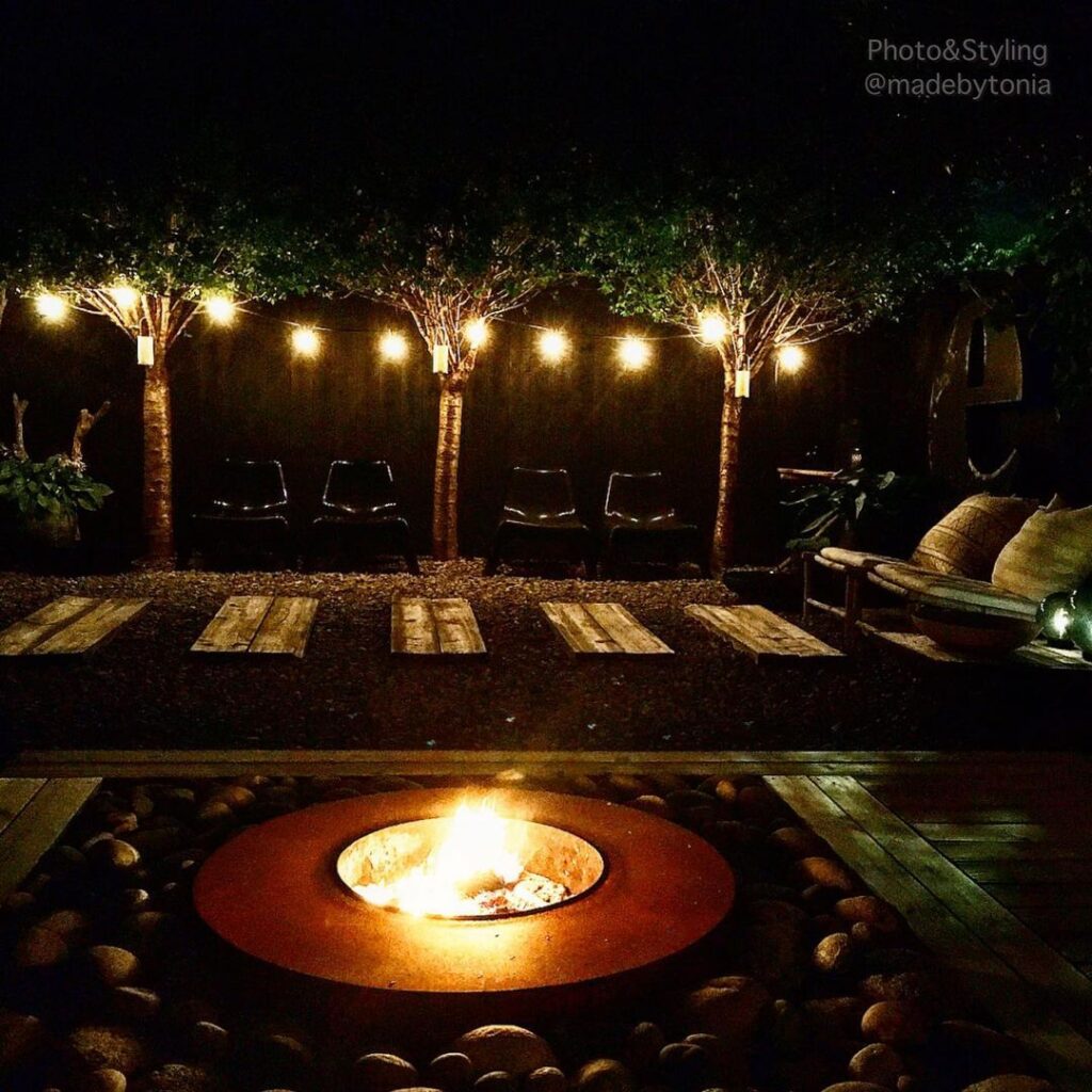 How To Plan A Moon Theme Party - Best Moon Party Decorations